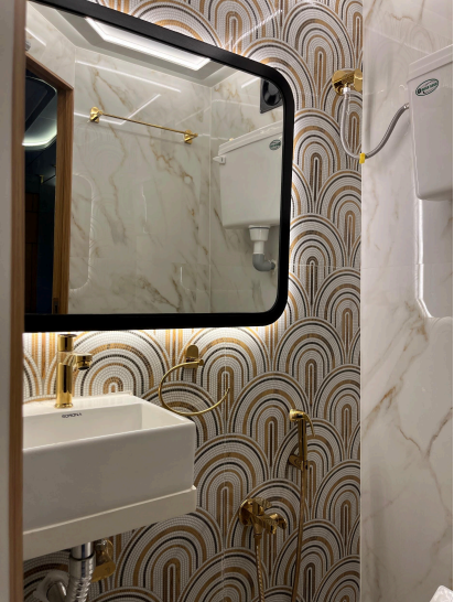 Double Door Vanity Van